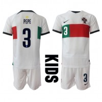 Portugal Pepe #3 Udebanesæt Børn VM 2022 Kortærmet (+ Korte bukser)